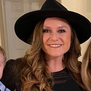 Meet your Posher, Jenna